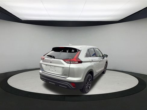 Used 2024 Mitsubishi Eclipse Cross LE image 8