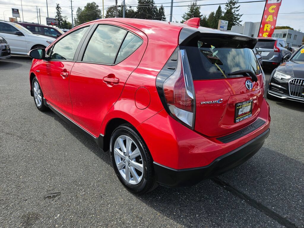 Used 2017 Toyota Prius C Three FWD image 7