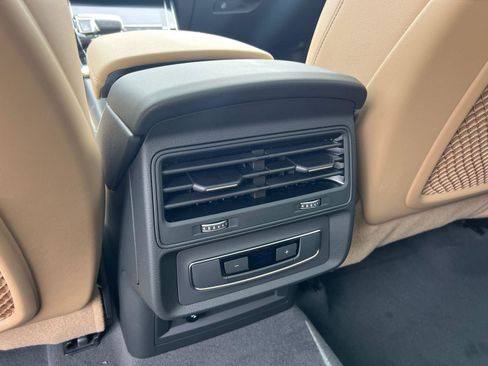 New 2026 Audi Q7 2.0T Premium image 17