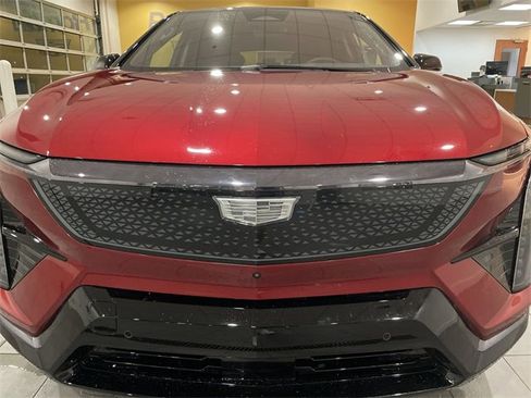 New 2026 Cadillac Optiq Sport 2 image 10