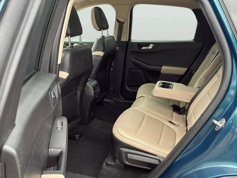 Used 2020 Ford Escape Titanium AWD/4WD image 16