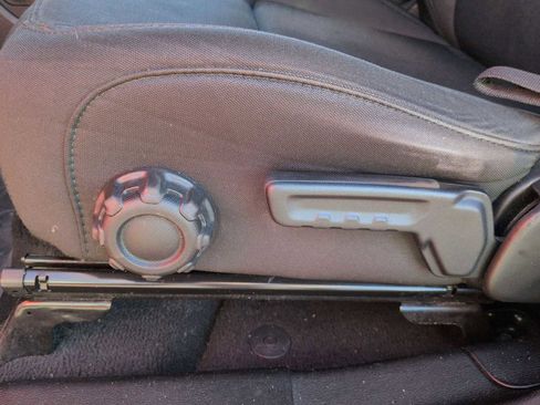 Used 2020 Jeep Wrangler Unlimited Sport S image 17