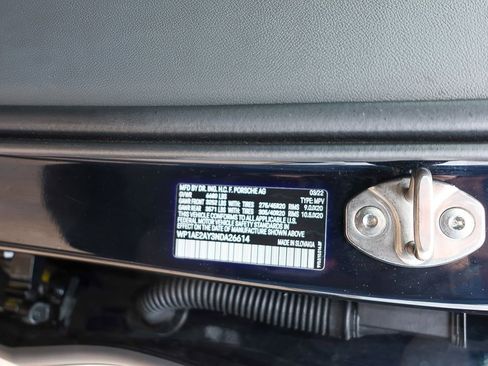 Used 2022 Porsche Cayenne E-Hybrid image 27