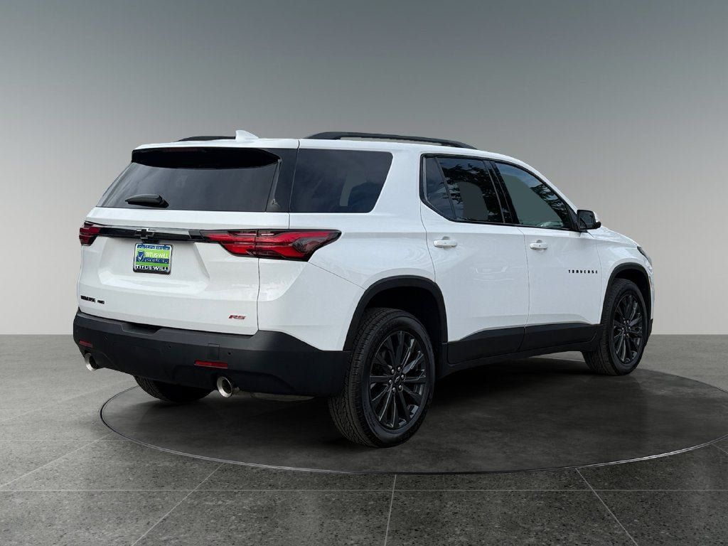 Used 2022 Chevrolet Traverse RS AWD/4WD image 10