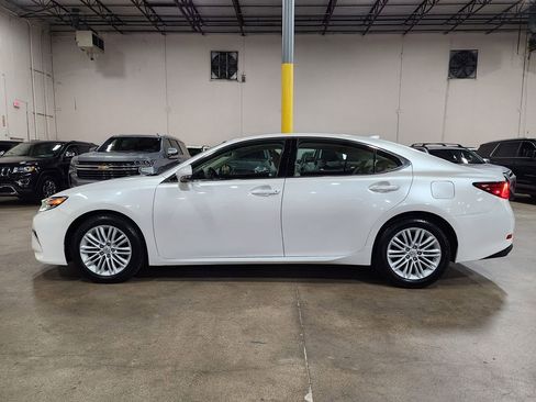 Used 2017 Lexus ES 350 image 8