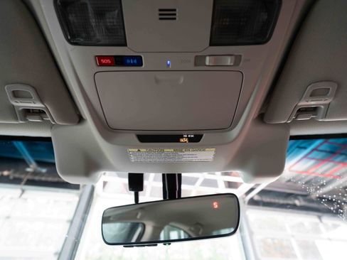 Used 2017 Subaru Legacy 2.5i Premium image 18