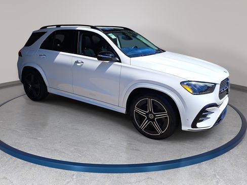 Used 2026 Mercedes-Benz GLE 450 4MATIC image 4