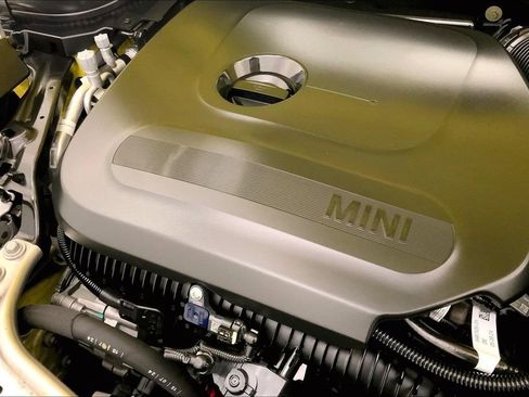 Certified 2025 MINI Cooper S image 31