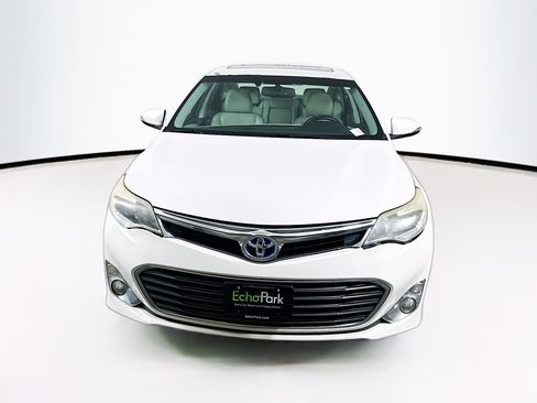 Used 2015 Toyota Avalon XLE Touring FWD image 2