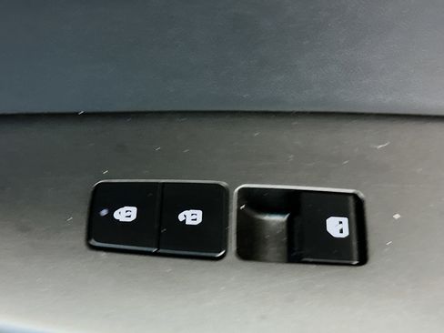 Used 2024 Kia EV6 Light image 29