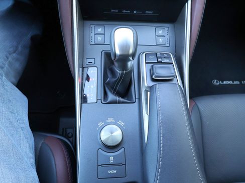 Used 2017 Lexus IS 200t image 49