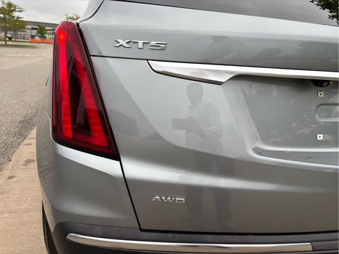 Used 2024 Cadillac XT5 Premium Luxury AWD/4WD image 10
