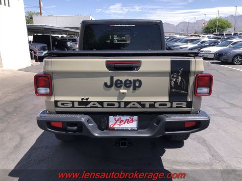 Used 2020 Jeep Gladiator Sport w/ Quick Order Package 24S AWD/4WD image 7