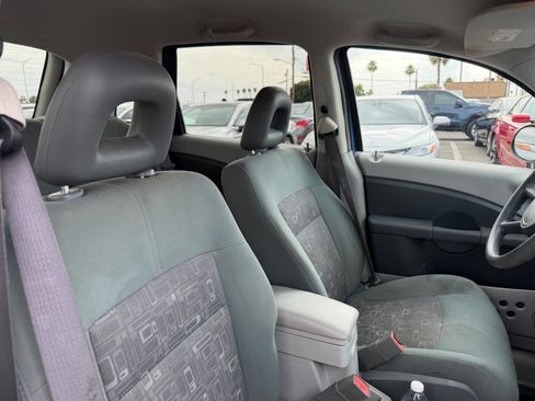 Used 2006 Chrysler PT Cruiser Touring FWD image 23