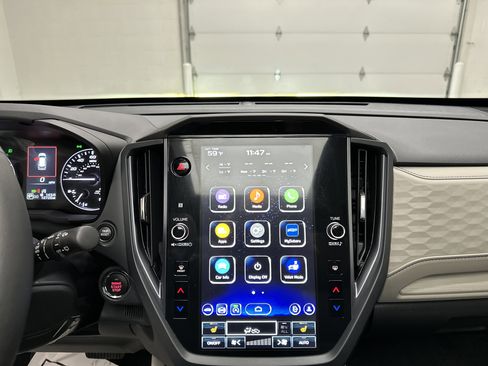 Used 2025 Subaru Forester Limited w/ Popular Package #2 image 30