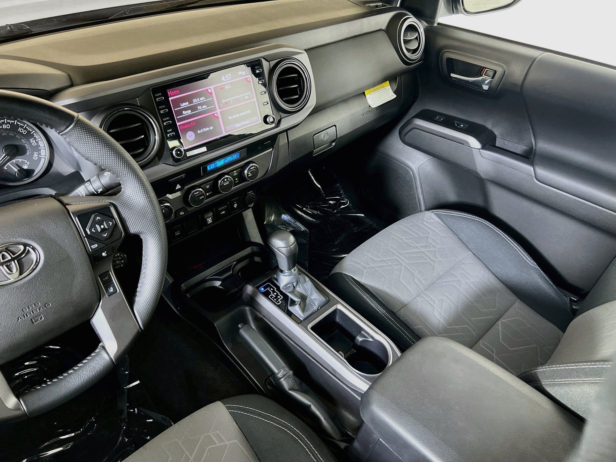 Used 2023 Toyota Tacoma TRD Sport AWD/4WD image 21