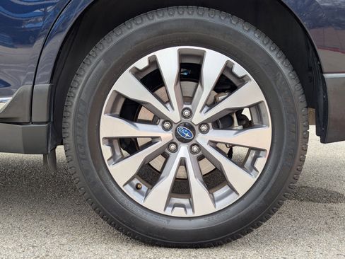 Used 2018 Subaru Outback 2.5i Touring w/ Popular Package #3 image 28