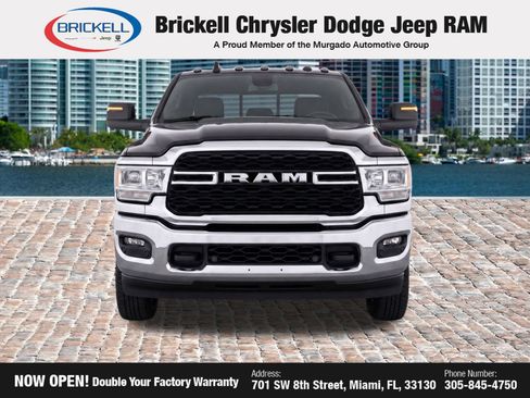 Used 2024 RAM 3500 Tradesman w/ Chrome Appearance Group AWD/4WD image 6