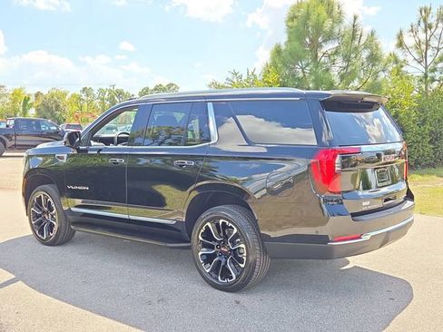 New 2026 GMC Yukon Elevation AWD/4WD image 3