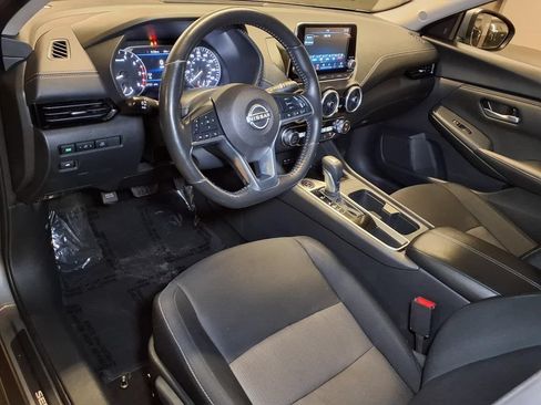 Used 2025 Nissan Sentra SV w/ All-Weather Package FWD image 3