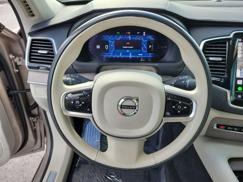 Used 2023 Volvo XC90 T8 Ultimate w/ Lounge Package AWD/4WD image 28