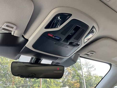 New 2025 Subaru Outback Limited image 16