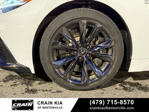 Used 2023 Lexus LS 500 F Sport w/ Cold Weather Package (CK) image 30