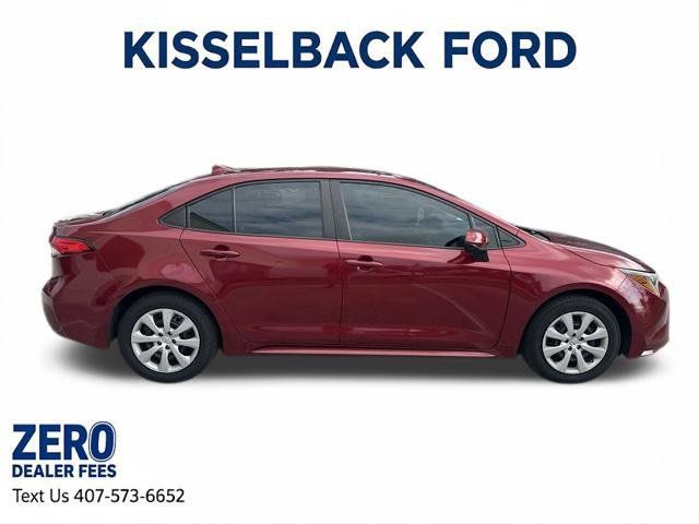 Used 2022 Toyota Corolla LE FWD image 2