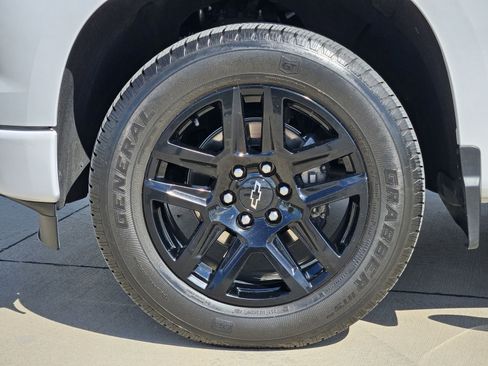 Certified 2023 Chevrolet Silverado 1500 Custom w/ Rally Edition image 14