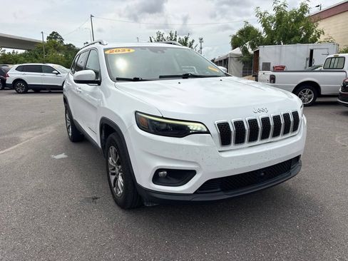 Used 2021 Jeep Cherokee Latitude Lux w/ Comfort/Convenience Group AWD/4WD image 1