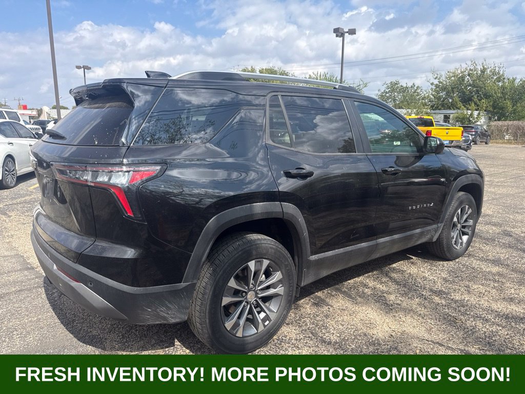 Used 2025 Chevrolet Equinox LT w/ Convenience Package II FWD image 2