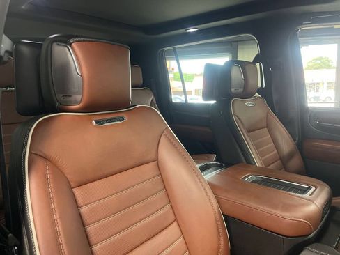 Used 2023 GMC Yukon XL Denali Ultimate AWD/4WD image 51