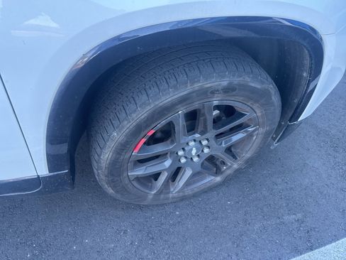 Used 2020 Chevrolet Traverse Premier w/ Redline Edition image 6