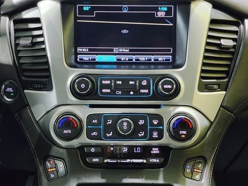 Used 2018 GMC Yukon XL SLT w/ Open Road Package AWD/4WD image 17