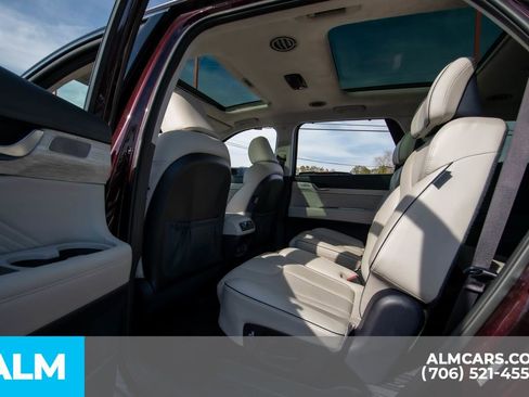 Used 2024 Hyundai Palisade Calligraphy image 12