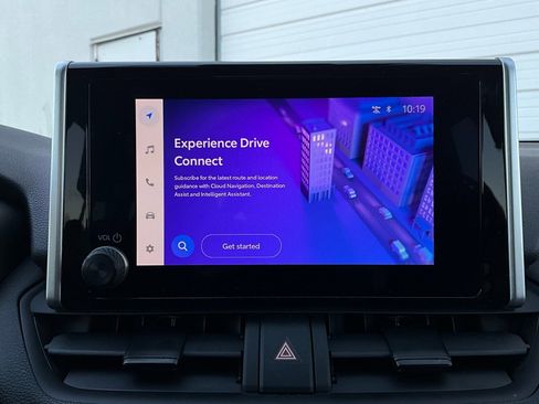 Used 2025 Toyota RAV4 XLE image 30