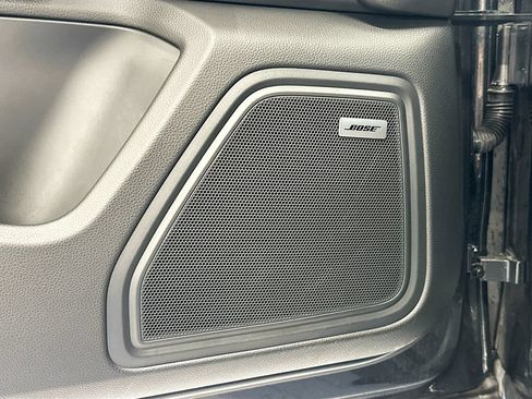 Certified 2022 Porsche Macan S AWD/4WD image 21
