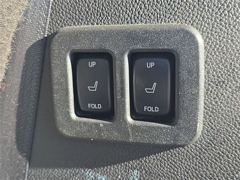 Used 2015 Ford Expedition Platinum image 30