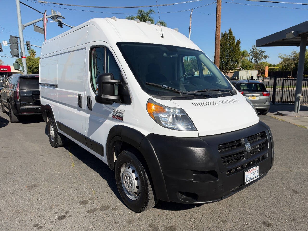 Used 2017 RAM ProMaster 2500 FWD image 2
