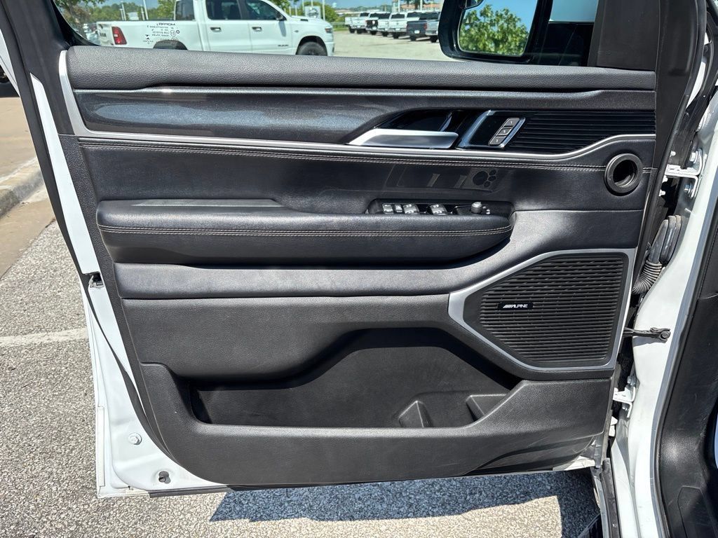 Used 2022 Jeep Wagoneer Series I w/ Convenience Group I AWD/4WD image 56