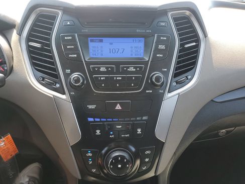 Used 2014 Hyundai Santa Fe Sport FWD image 20