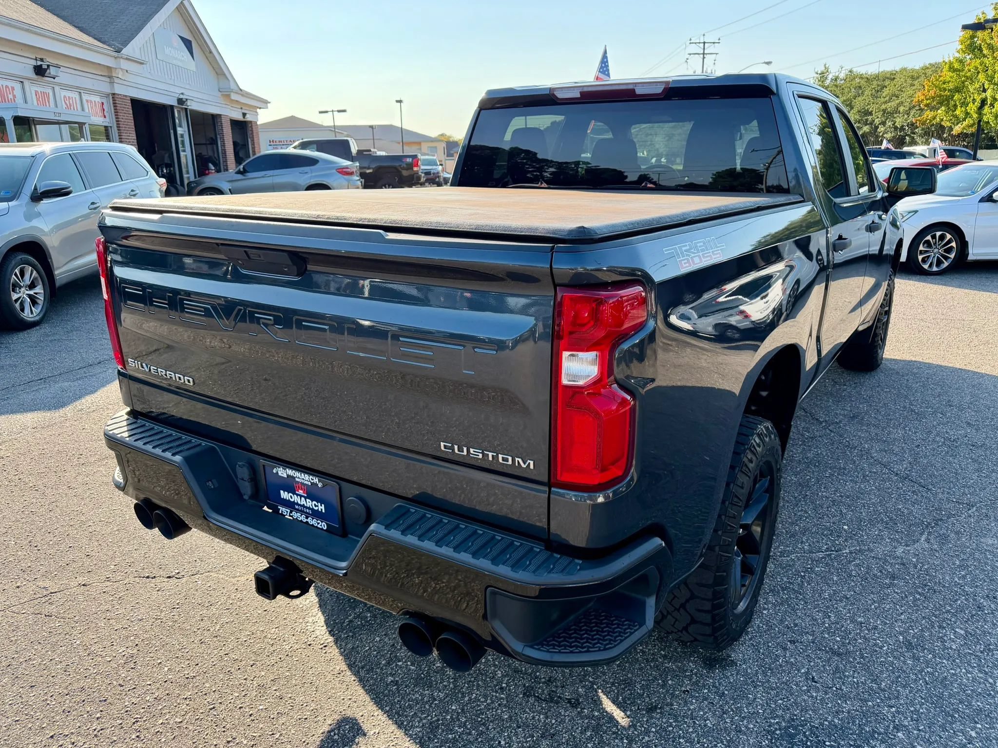 Used 2020 Chevrolet Silverado 1500 Custom Trail Boss w/ Custom Convenience Package AWD/4WD image 5