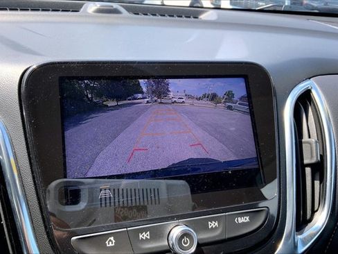 Used 2022 Chevrolet Equinox Premier AWD/4WD image 20