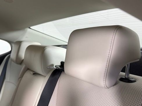 Used 2025 Lexus ES 300h w/ Premium Package image 24