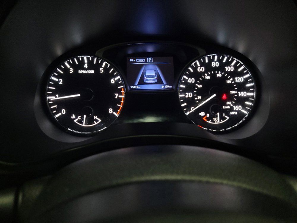 Used 2017 Nissan Pathfinder SV AWD/4WD image 23