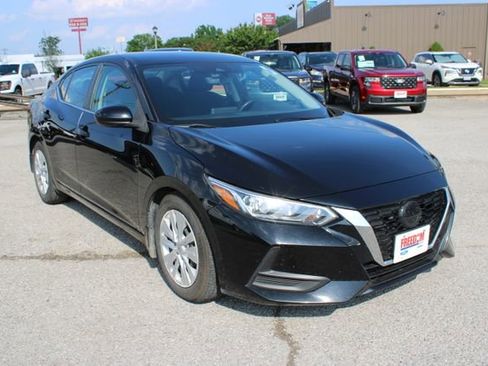 Used 2022 Nissan Sentra S w/ Electronics Package FWD image 3