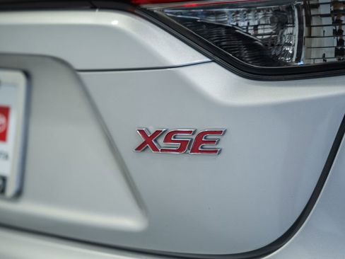Used 2021 Toyota Corolla XSE FWD image 7