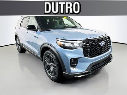 New 2025 Ford Explorer ST-Line w/ Premium Package