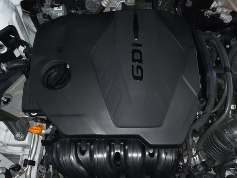 Used 2022 Kia Sorento LX image 30