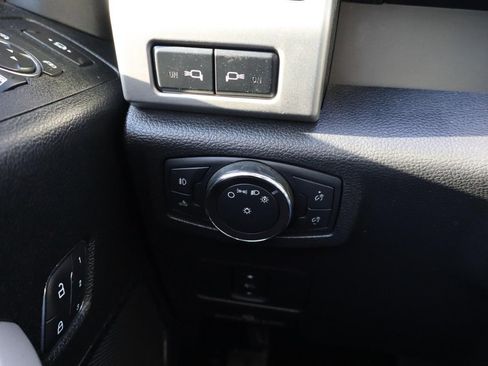 Used 2019 Ford F350 Lariat w/ Lariat Value Package image 16